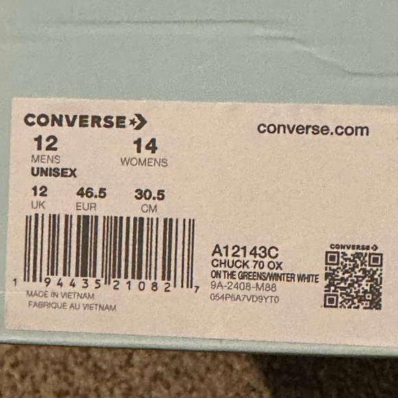 CONVERSE On the Green/Winter White (cream) Canvas Sneakers w/ green extra laces - Picture 14 of 16